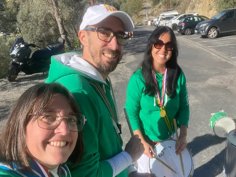 <div>Tamos juntos ! É nois :)</div>