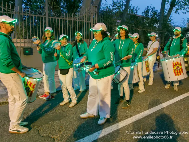 Catala Que TA en défilé